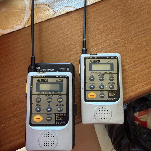 Alinco DJ-C5 VHF/UHF FM transceivers used, pair with charger