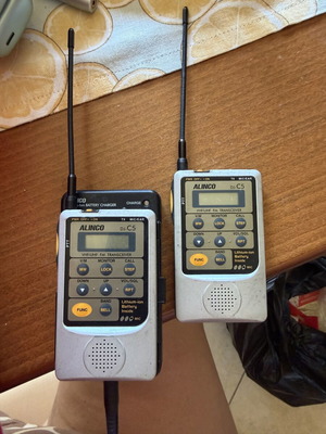 Alinco DJ-C5 VHF/UHF FM transceivers used, pair with charger