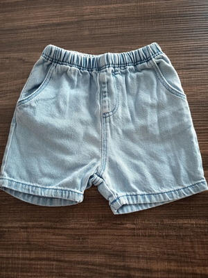 Zara Baby τζιν σορτσάκι μέγεθος 6-9 μηνών σαν καινούργιο