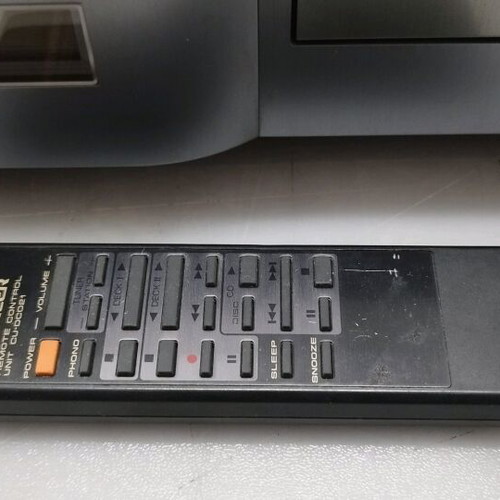 Pioneer D6 used with remote in very good condition