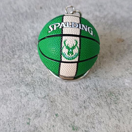 Mini NBA Milwaukee Bucks basketball keychain like new