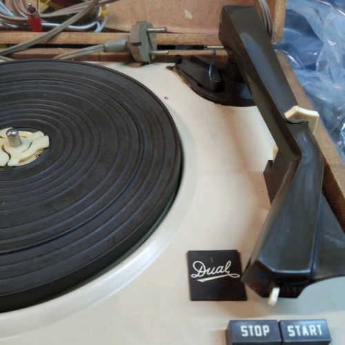 Dual record player used without needle Greek made suitcase model