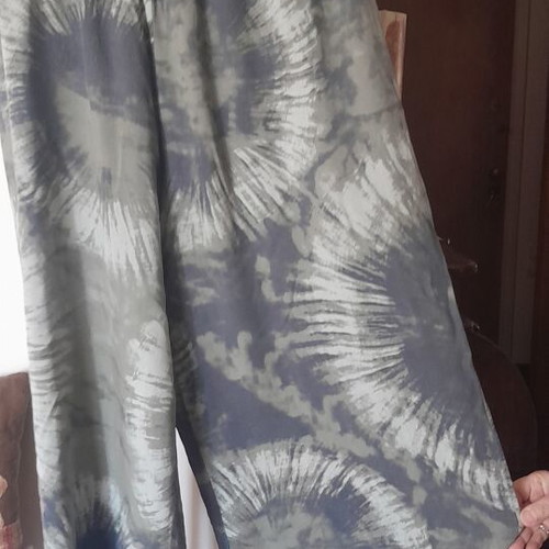Women's wide-leg pants like new, khaki and gray colors