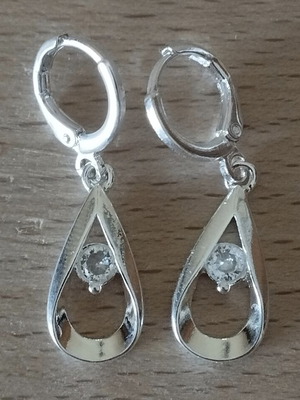 Elegance stone earrings, silver color