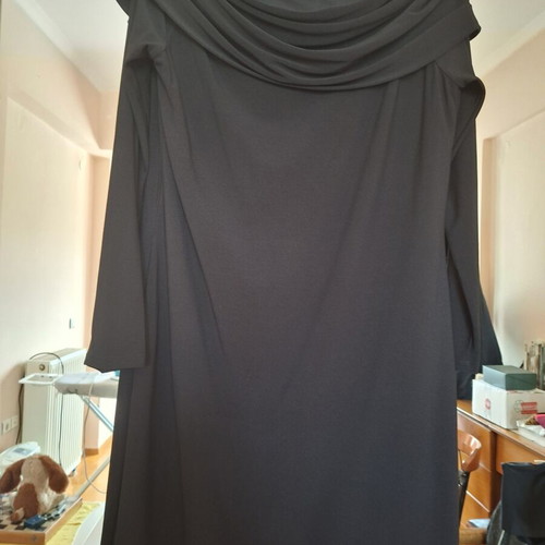 White House Black Market dress like new, size Large, black