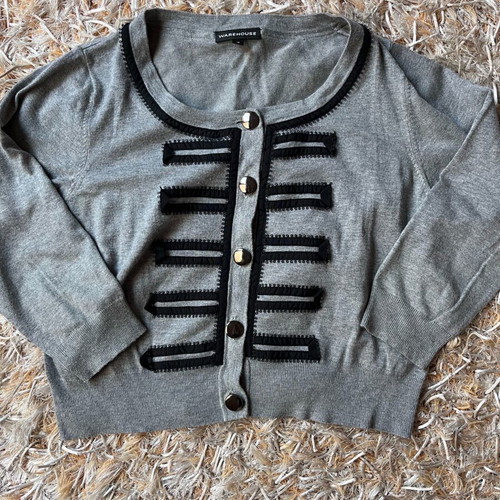 Warehouse cardigan used grey with black details and metallic buttons