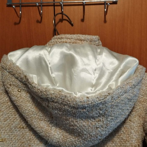 Orchestra girls' coat like new, beige with metallized details