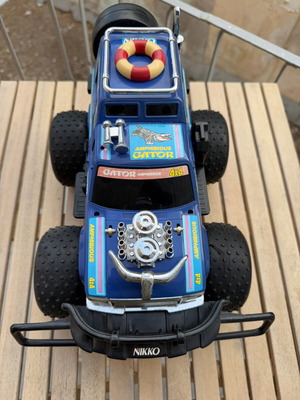 Nikko Gator Amphibious toy used, no controller included