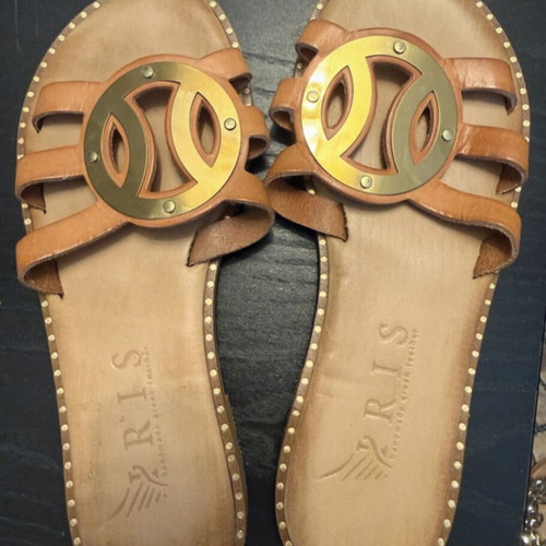 Iris leather sandals like new, beige with gold detail, size 39