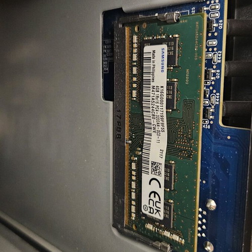 Synology DS220+ used with upgraded 6GB RAM