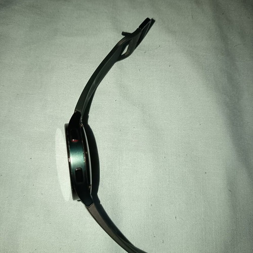 Galaxy Watch 4 44mm smartwatch like new with charger