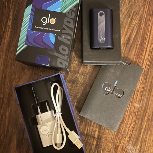 Glo Hyper Tobacco Heating Device new in box, blue