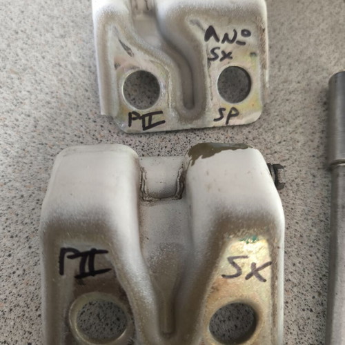 Fiat Punto MK2 left door hinges upper and lower set
