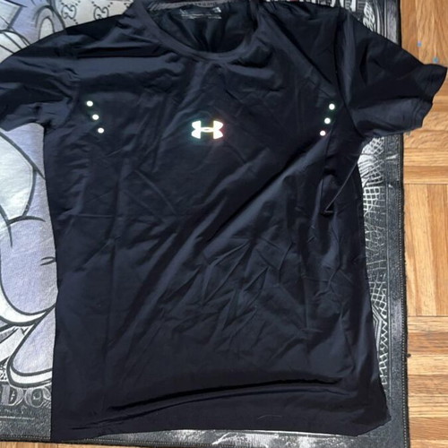 Under Armour Reflective Compression Shirt new, size M, black
