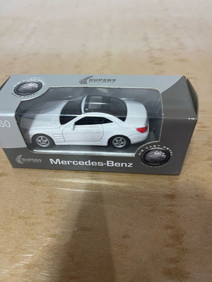 Mercedes Benz sl500 1:60 miniature sealed new