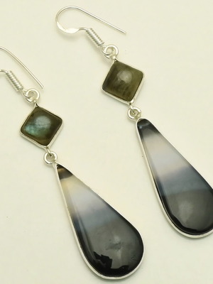Dangling earrings with Botswana agate and small labradorites, new