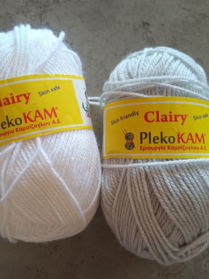 Wool yarn balls new
