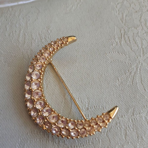 Swarovski White Crystal Crescent Moon Gold Tone Brooch new