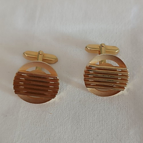 Cufflinks vintage, like new, gold color