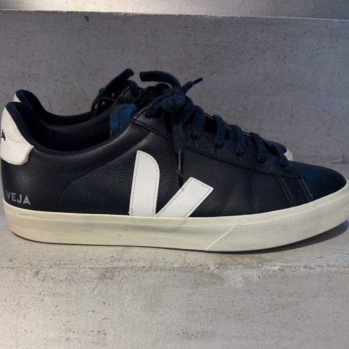 Veja men's leather sneakers used, black, size 44
