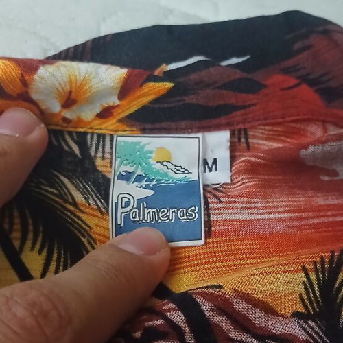 Men's Hawaiian Shirt with Short Sleeves like new, red tropical print
