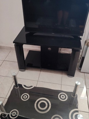 Samsung 33" TV with TV stand and Mi Xbox gift, like new