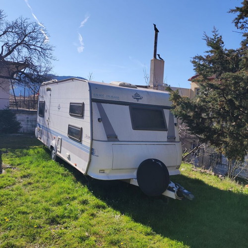Hobby 7m family caravan, fully autonomous