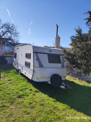 Hobby 7m family caravan, fully autonomous