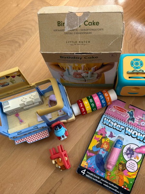 Toys used for ages 3+, set of 5 pieces