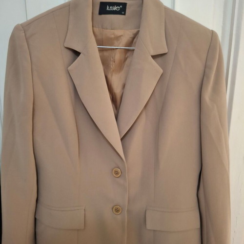 Lussile beige suit small, jacket and trousers like new