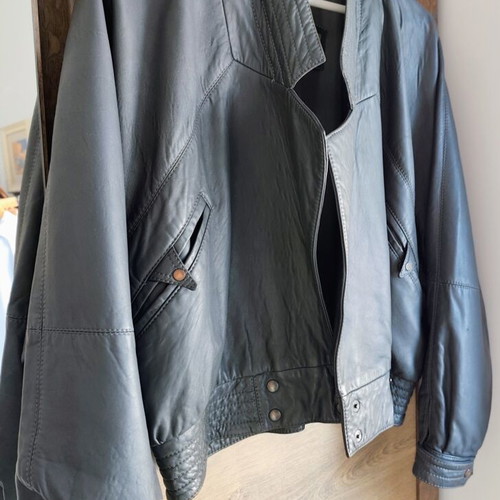 Vintage Italian leather jacket like new, gray, sizes small and medium