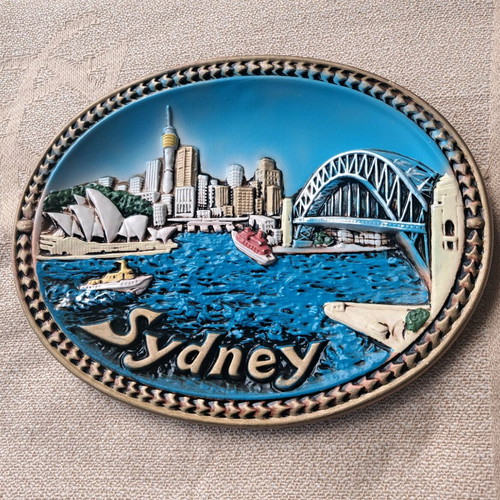 Vintage decorative plate Sydney Australia in like new condition
