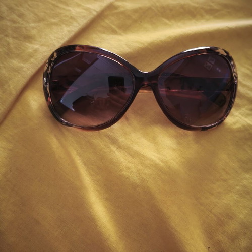 Sunglasses used, brown