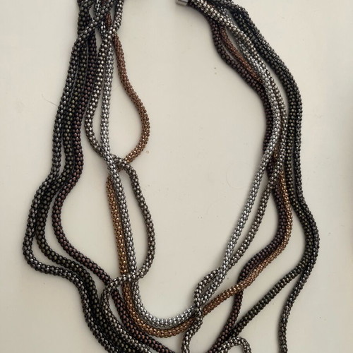 Metal necklace like new, gray and brown