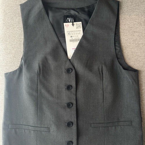 Zara gray vest new, size XS