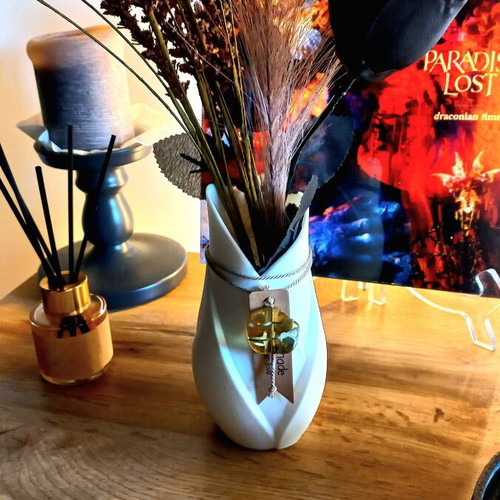 Tulip Vase Sculpture decorative vase Nordic design