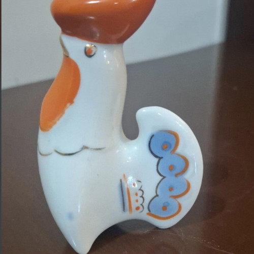 Vintage Soviet porcelain salt shaker in rooster shape like new