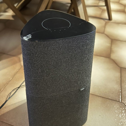 Loewe Klang MR5 180Watt smart speaker like new
