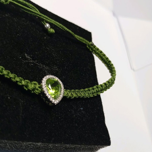 Macrame Bracelet Green with Peridot 7x9 and White Zircons Silver 925 New