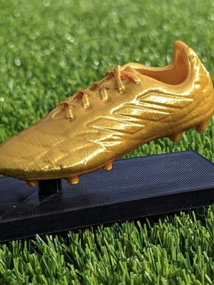 3D принтирана златна футболна обувка декоративна трофейна основа нова
