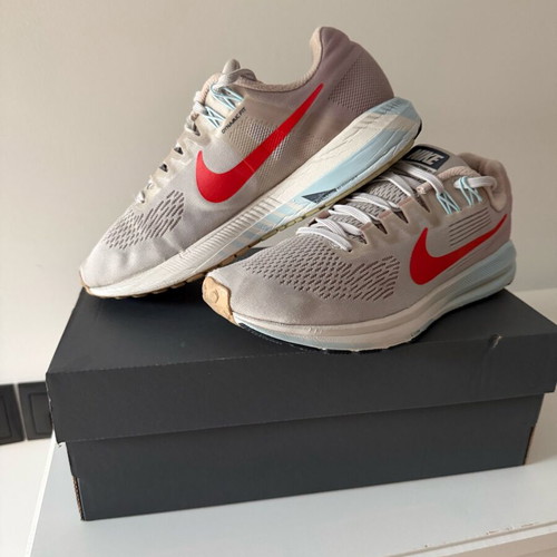Nike Air Zoom Structure 21 athletic shoes used, grey, size 38