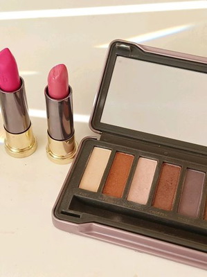 Πακέτο Urban Decay μεταχειρισμένο με 2 κραγιόν, παλέτα Naked, πραιμερ και αιλαινερ