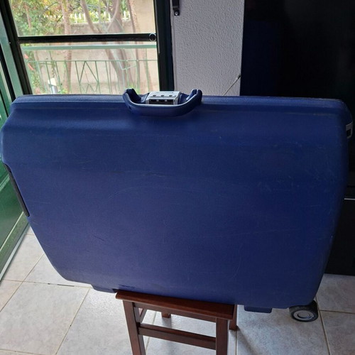 Samsonite vintage 80`s suitcase used, blue with 2 wheels
