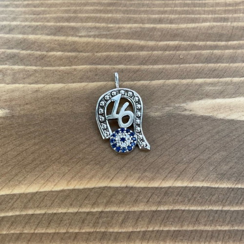 Silver pendant 925 with eye, horseshoe and number 16 like new