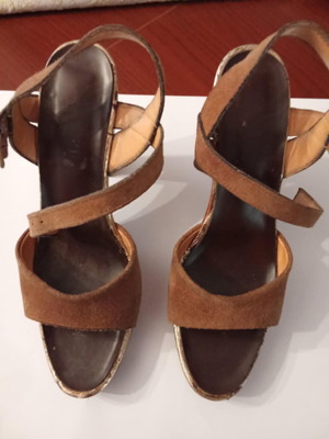 Leather sandals used, size 36, brown and gold with wooden heels