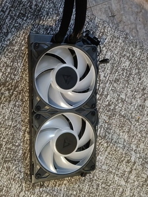 Arctic Liquid Freezer III Pro liquid cooler