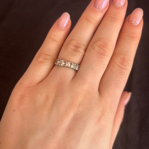 Silver ring with white stones like new