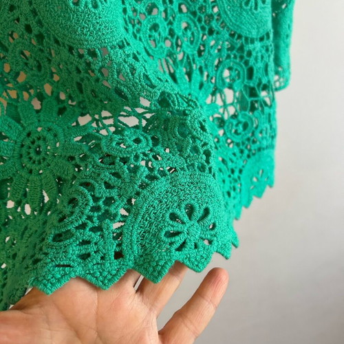 Crochet blouse emerald green like new, size M
