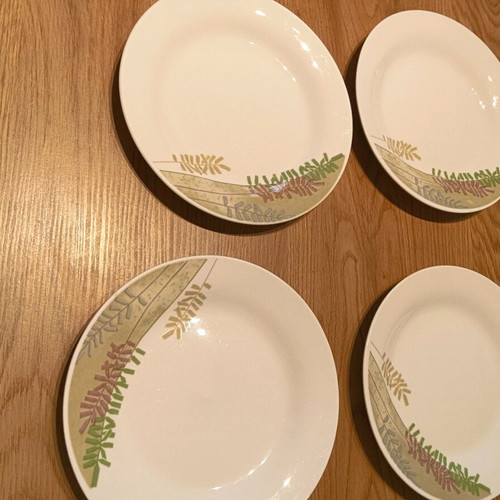 Shallow fruit plates like new, set of 4, 19 cm diameter