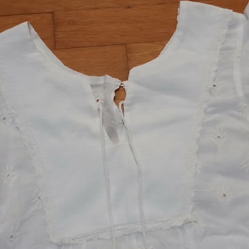Esante white blouse with lace and ruffles on shoulders, size Small, like new